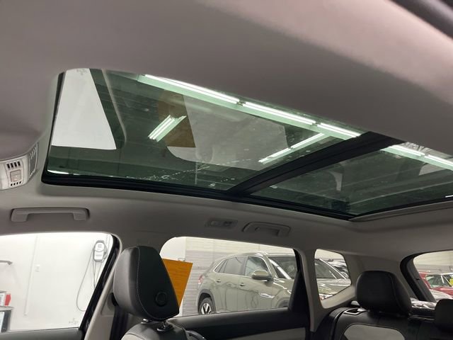 New 2026 Volkswagen Taos SEL image 25