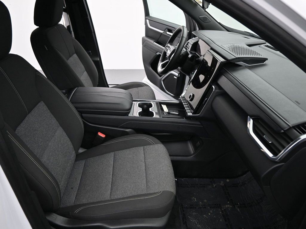 Used 2025 GMC Acadia Elevation image 21