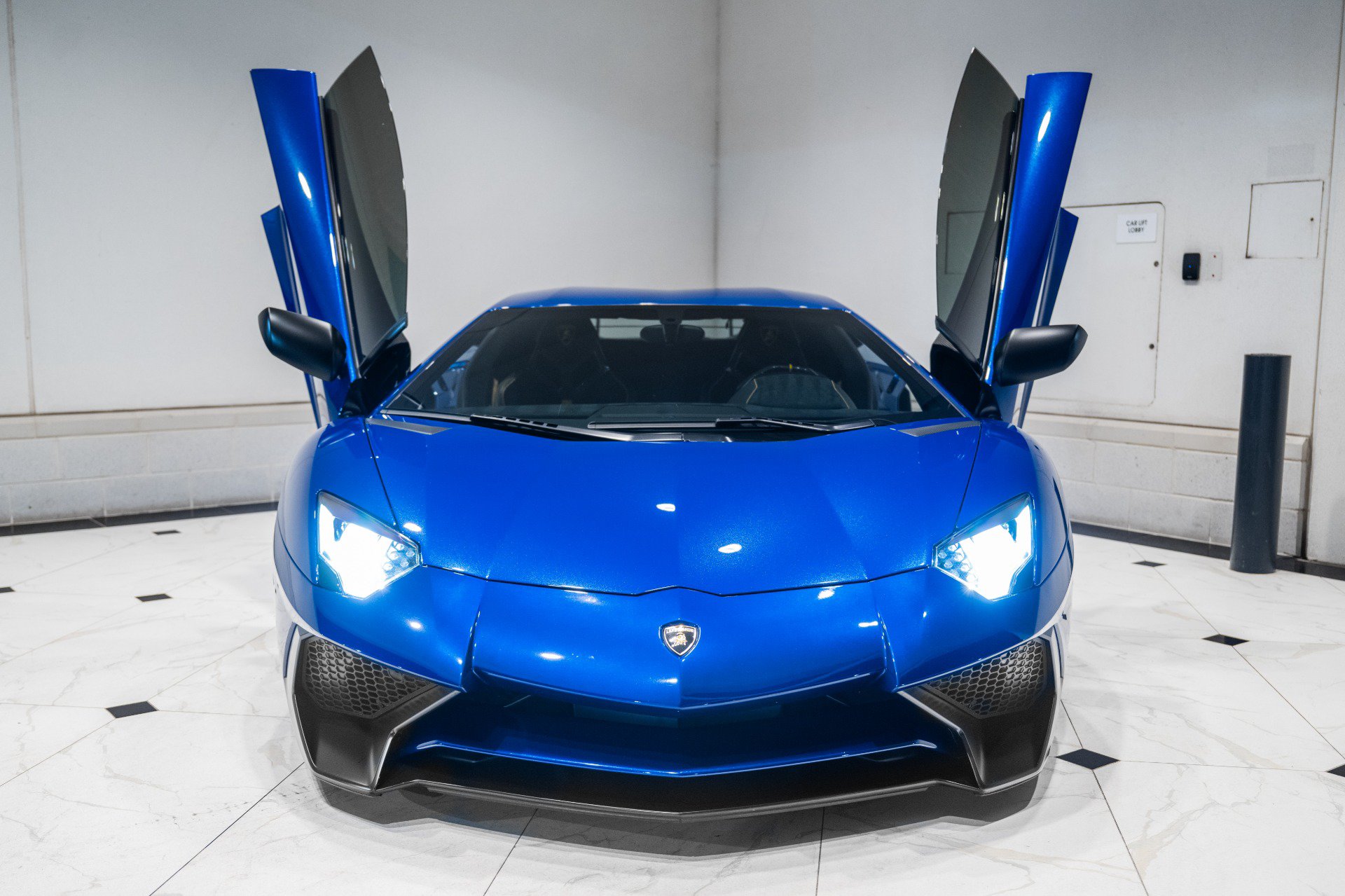 Used 2016 Lamborghini Aventador LP 750-4 Superveloce AWD/4WD image 11