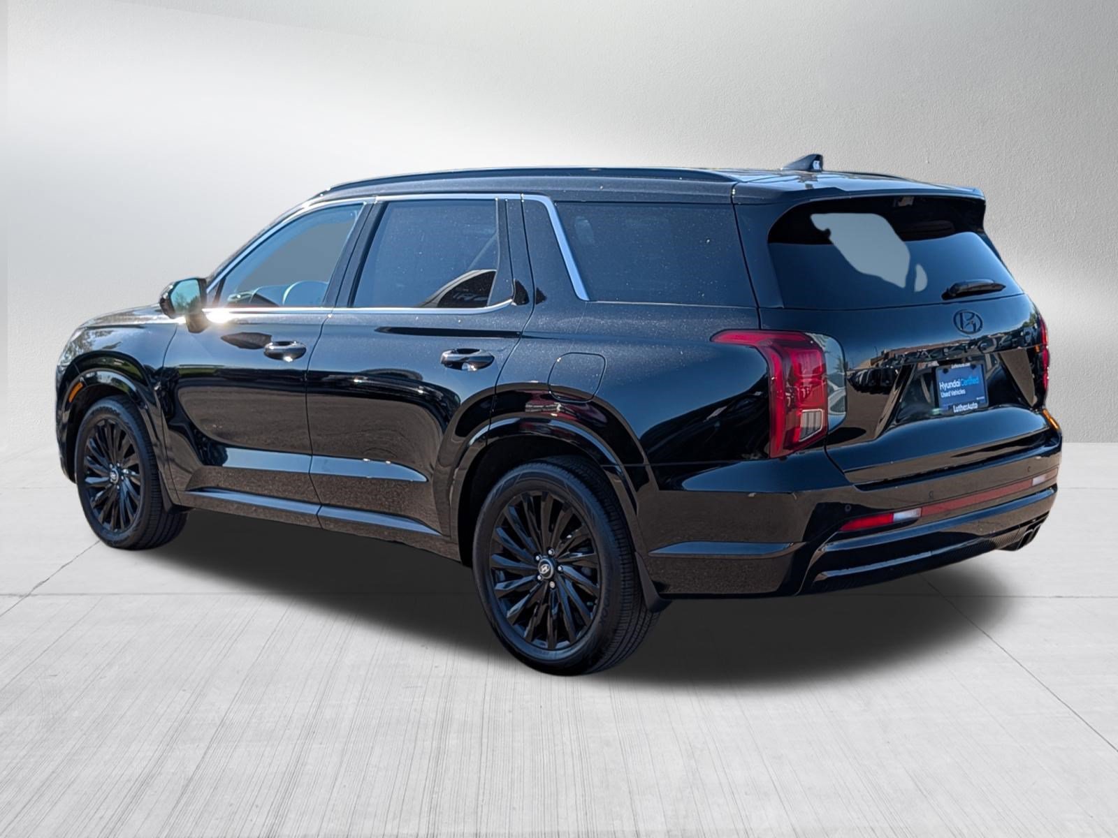 Certified 2025 Hyundai Palisade Calligraphy AWD/4WD image 5