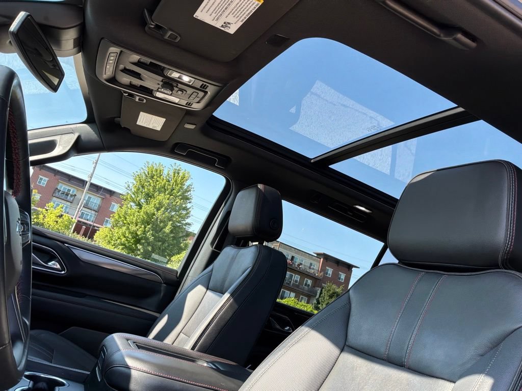 Used 2023 Chevrolet Suburban RST w/ Luxury Package AWD/4WD image 37