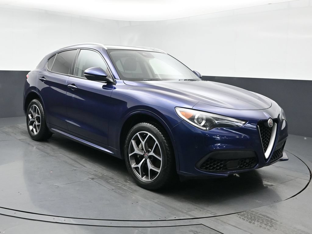 Used 2021 Alfa Romeo Stelvio Ti w/ Active Assist 2 Package TI AWD/4WD image 2