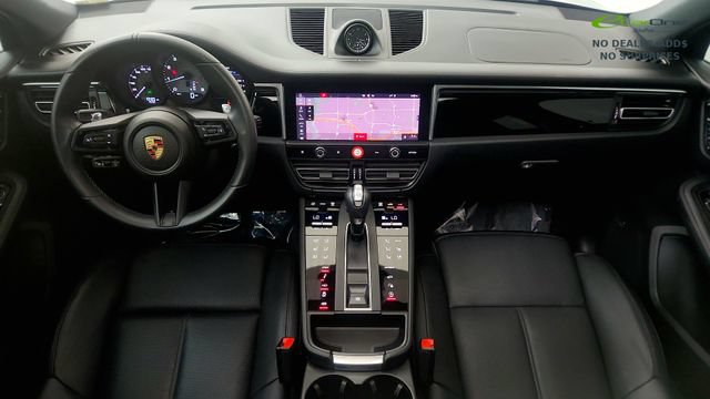 Used 2024 Porsche Macan S AWD/4WD image 50
