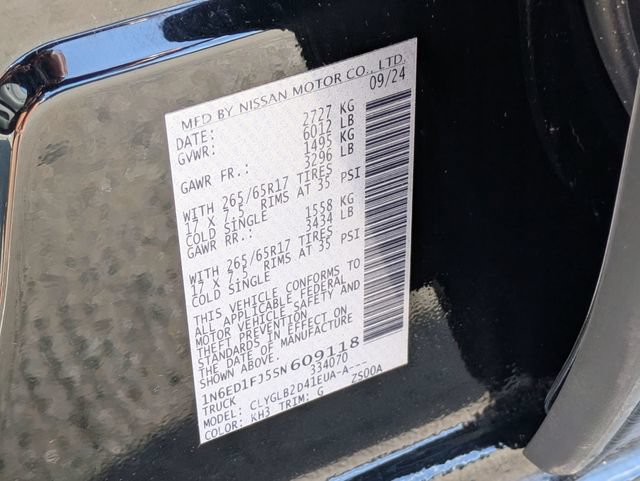 Used 2025 Nissan Frontier SV RWD image 25