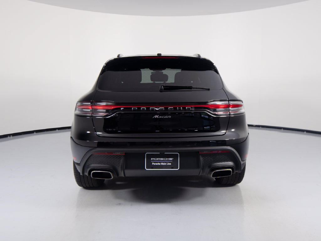 Certified 2026 Porsche Macan AWD/4WD image 9