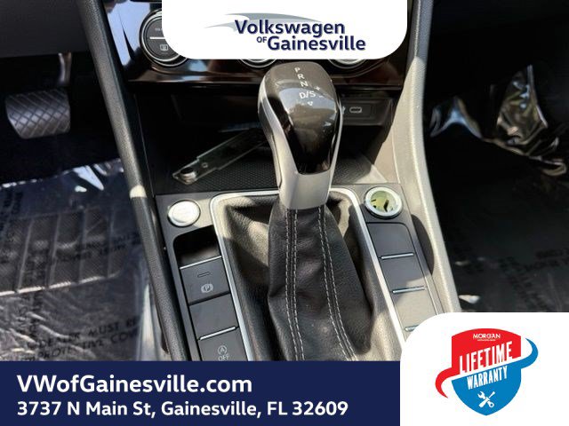 Certified 2024 Volkswagen Jetta SE FWD image 25