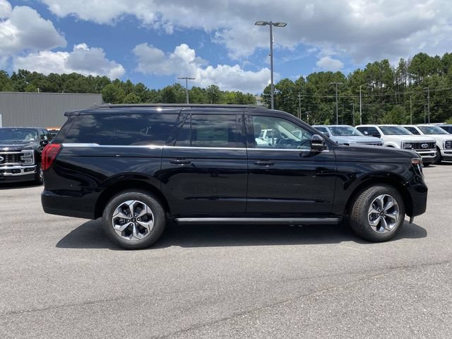 New 2027 Ford Expedition Max Active AWD/4WD image 2
