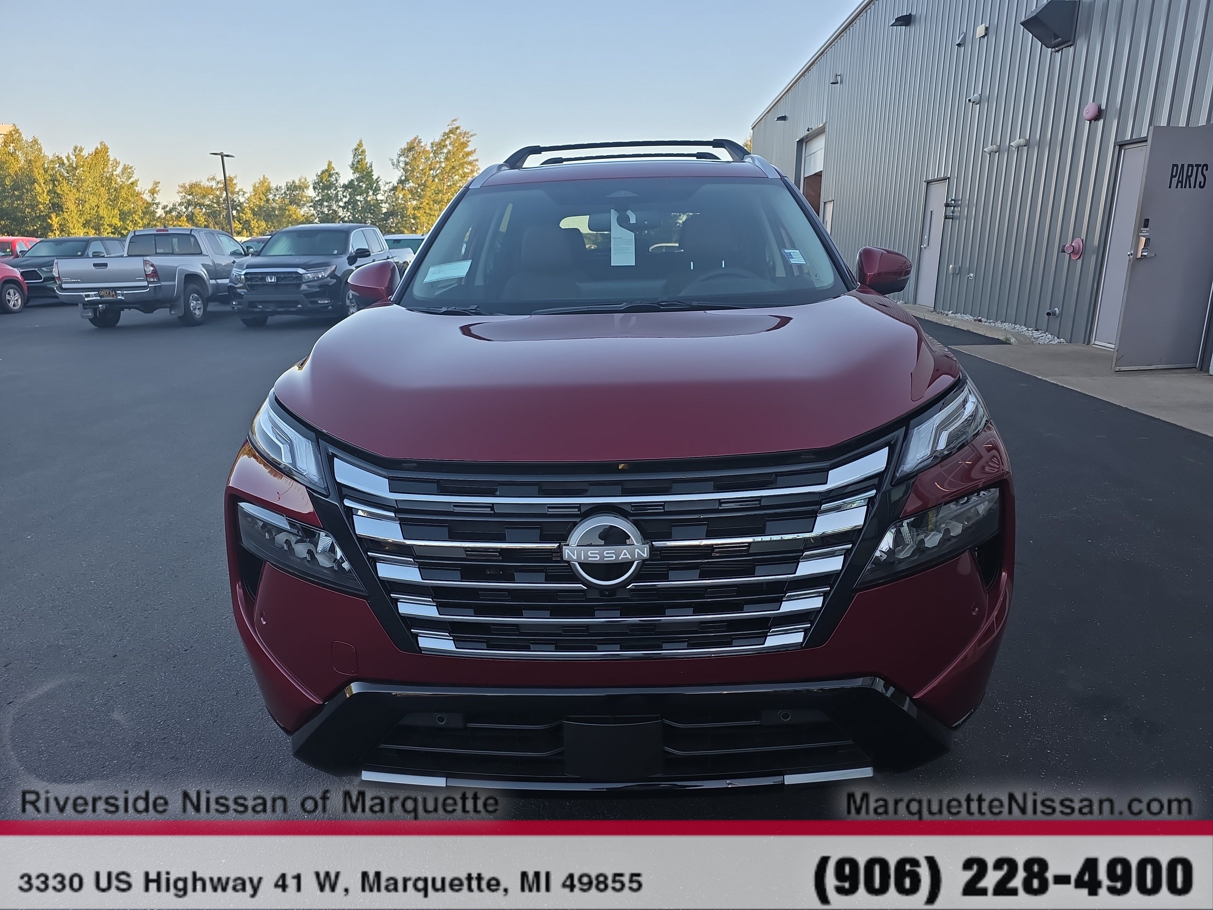 New 2026 Nissan Rogue Platinum AWD/4WD image 2