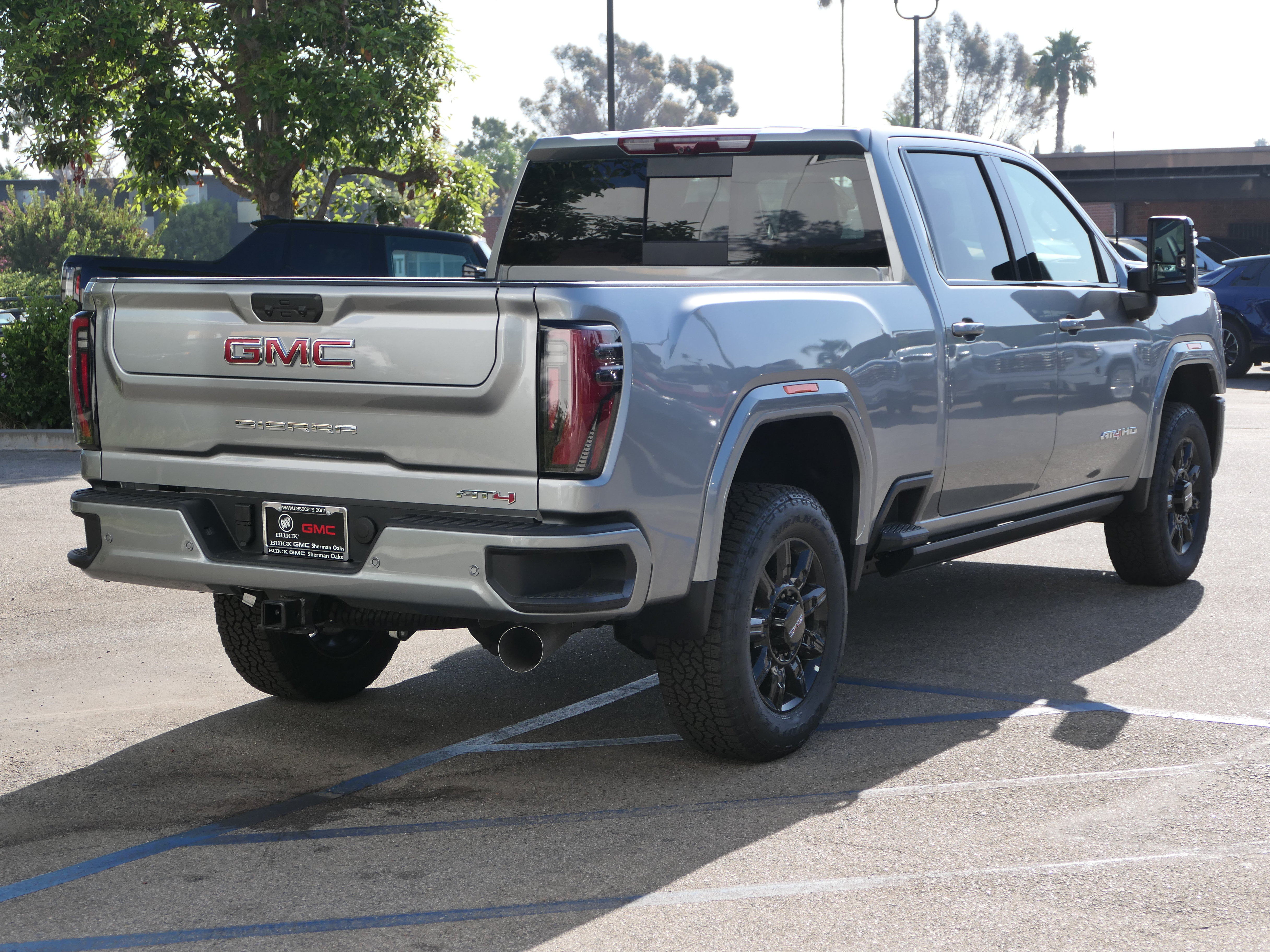 New 2026 GMC Sierra 2500 AT4 w/ AT4 Premium Plus Package AWD/4WD image 5