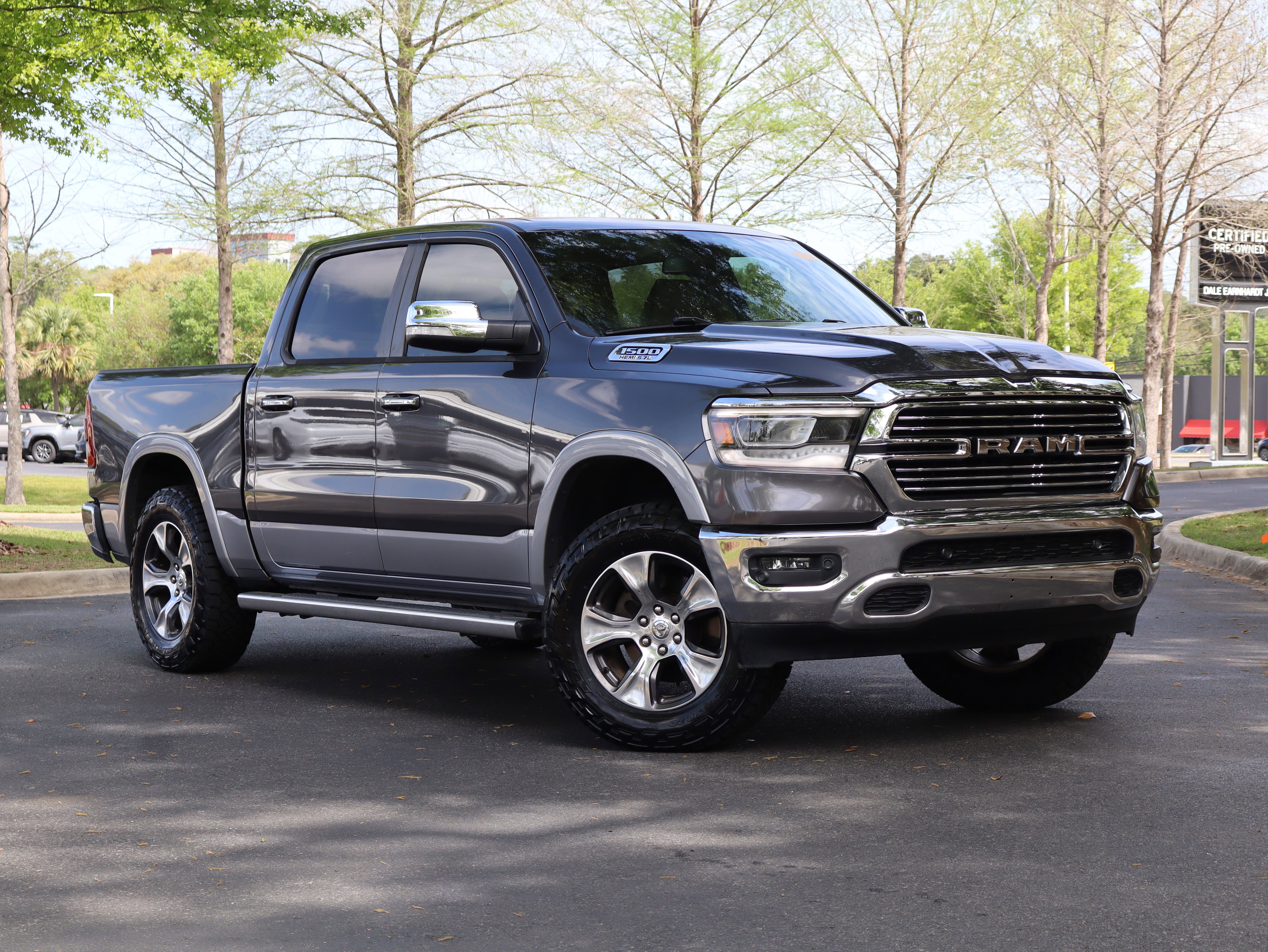 Used 2019 RAM 1500 Laramie image 2