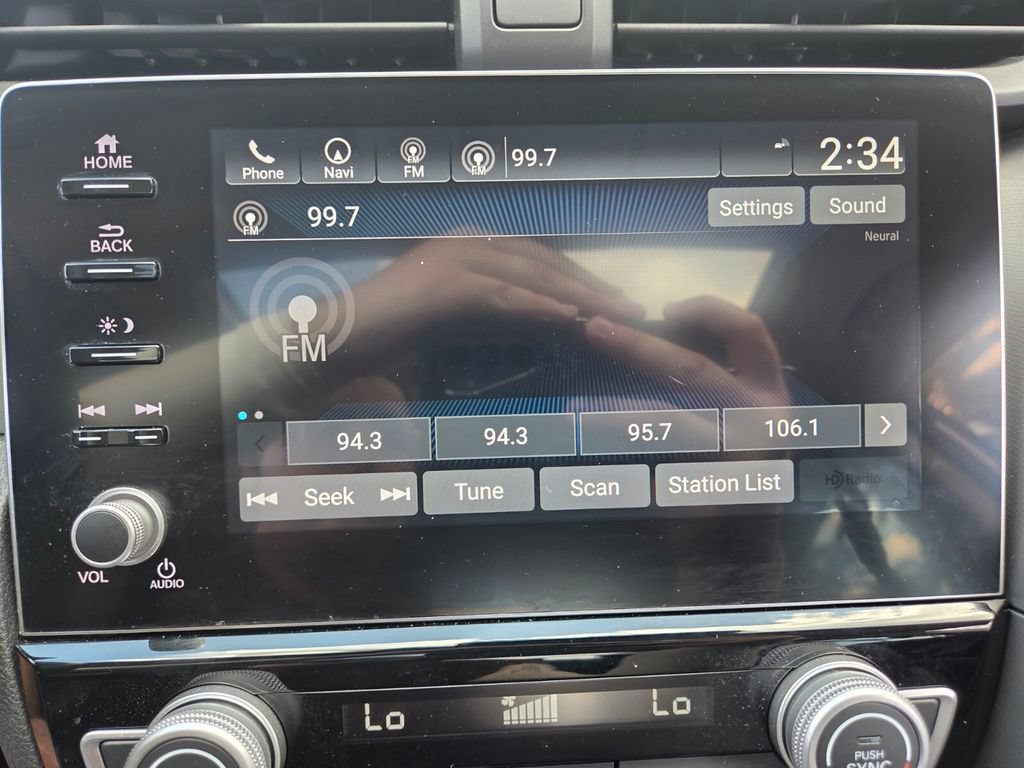 Used 2019 Honda Insight Touring image 29