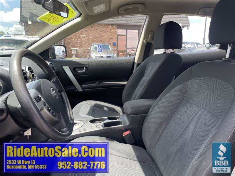 Used 2015 Nissan Rogue S w/ Convenience Package AWD/4WD image 10