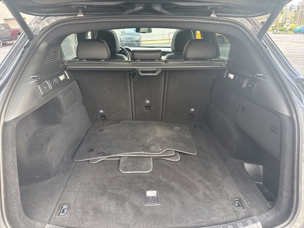 Used 2022 Alfa Romeo Stelvio Veloce image 53