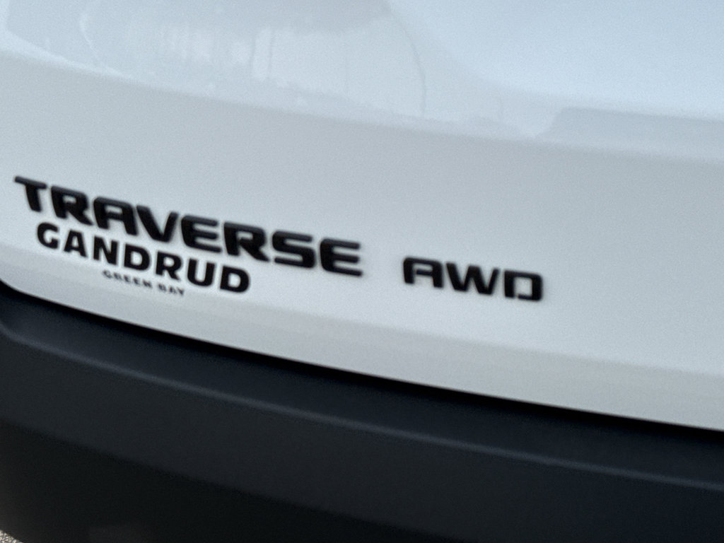 Used 2023 Chevrolet Traverse RS w/ LPO, Floor Liner Package image 8