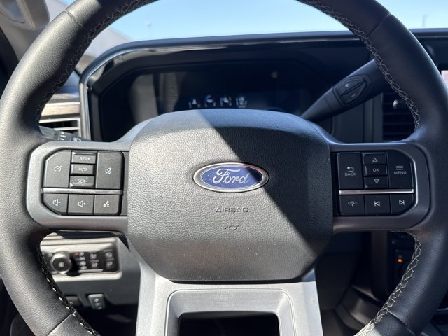 Used 2025 Ford F250 Lariat w/ Black Appearance Package AWD/4WD image 23