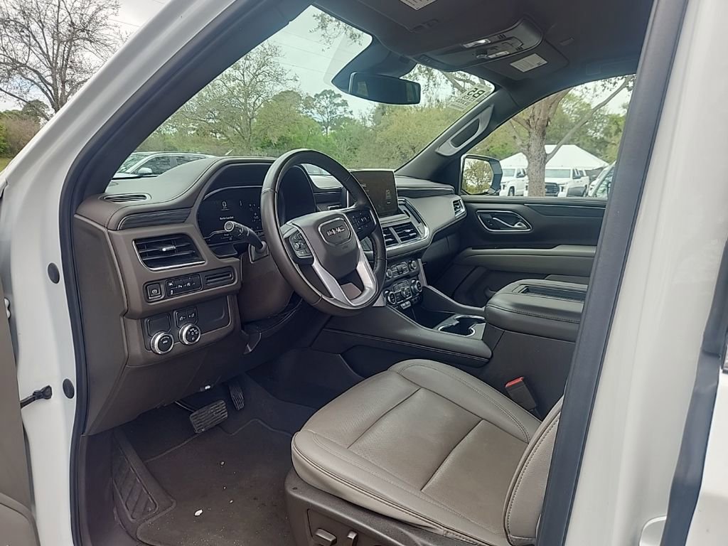 Used 2023 GMC Yukon SLT image 40