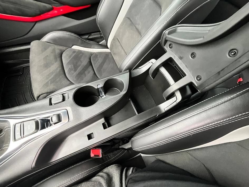Used 2022 Chevrolet Camaro SS RWD image 27