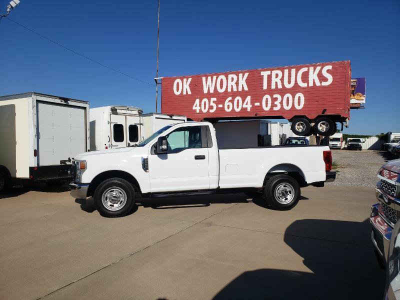 Used 2022 Ford F250 XL w/ Power Equipment Group RWD image 2