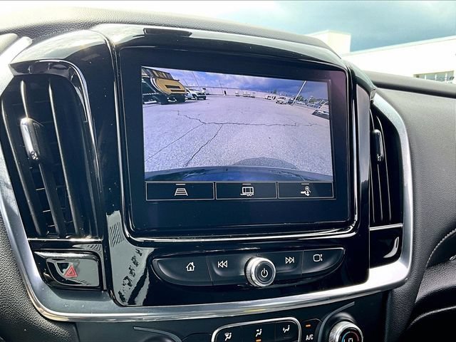 Used 2023 Chevrolet Traverse LT FWD image 27