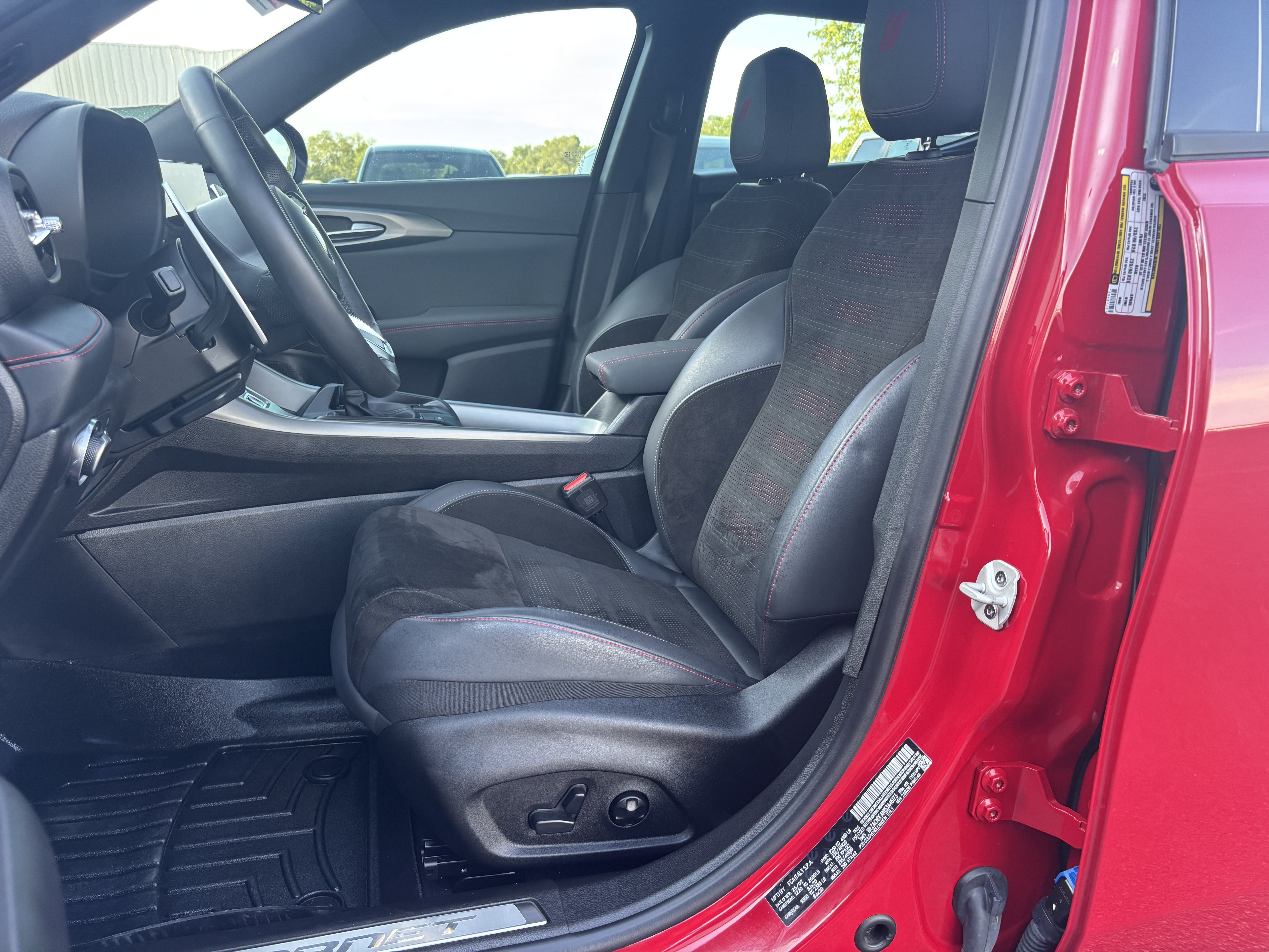 Used 2025 Dodge Hornet GT AWD/4WD image 10
