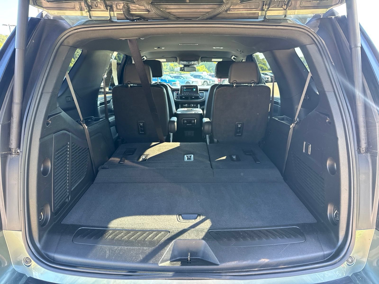 Used 2024 Chevrolet Tahoe LT AWD/4WD image 16