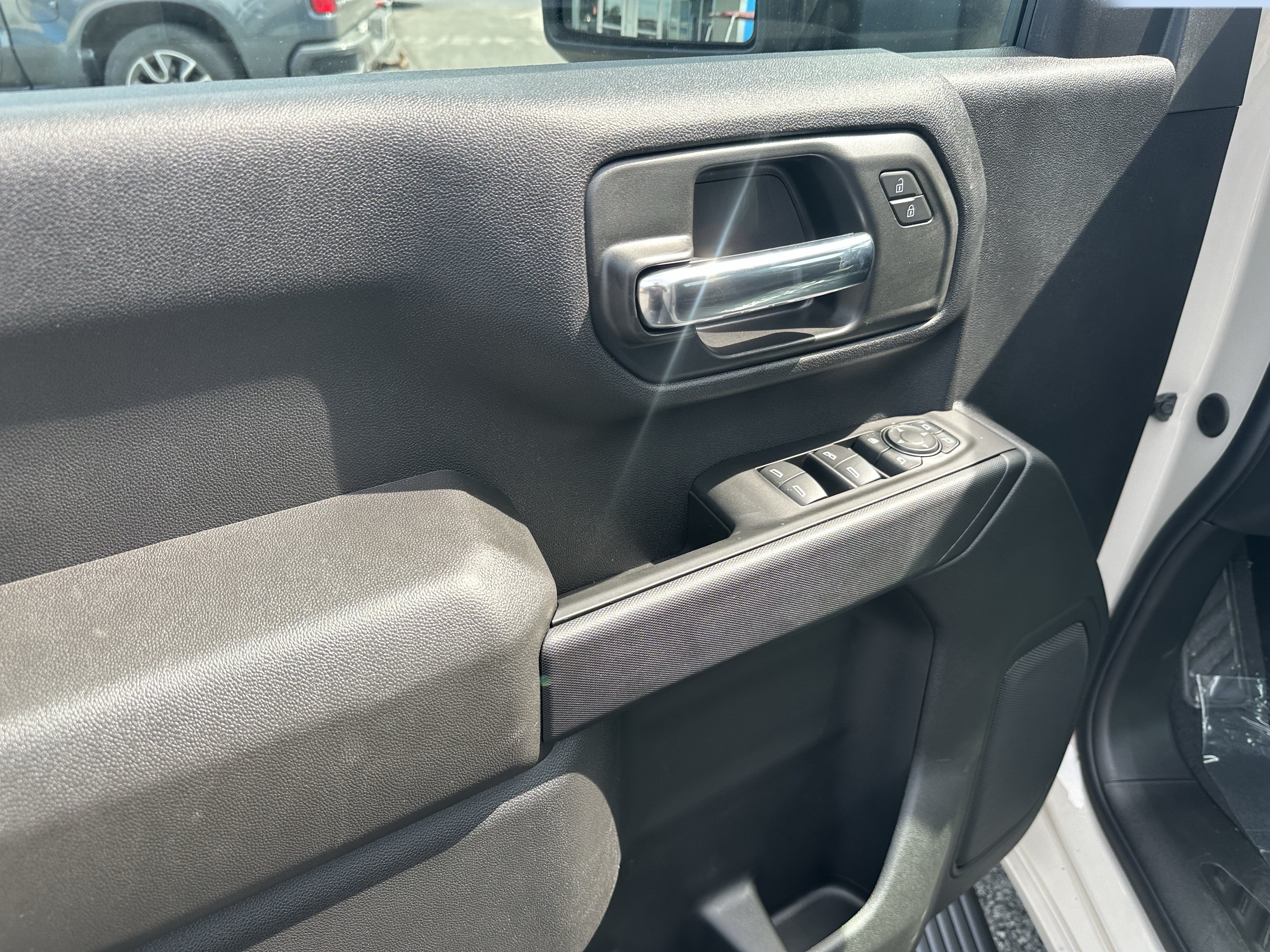 New 2026 Chevrolet Silverado 2500 Custom w/ Custom Value Package AWD/4WD image 12