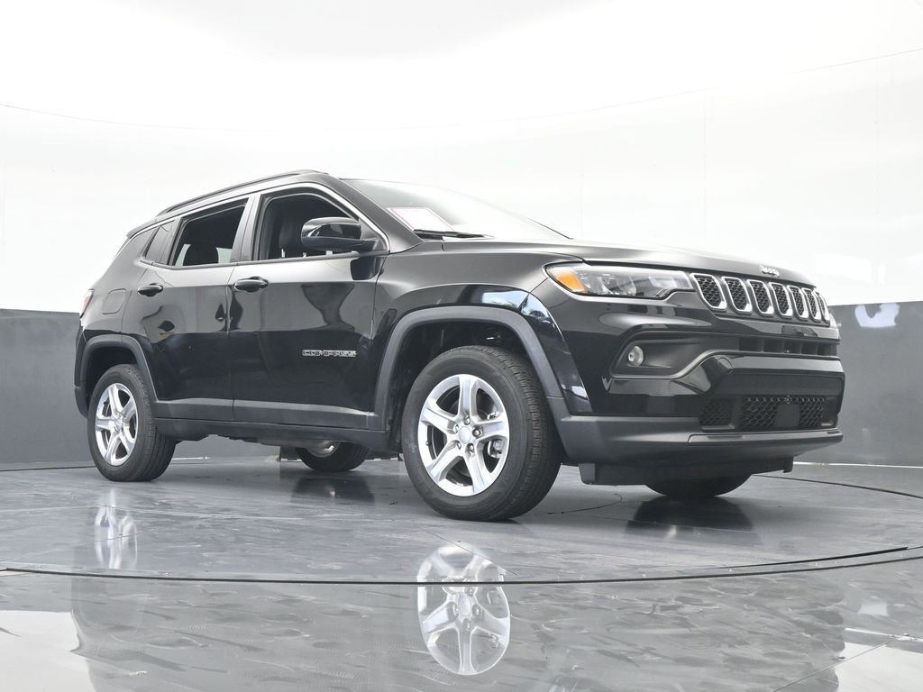 Used 2024 Jeep Compass Latitude image 59