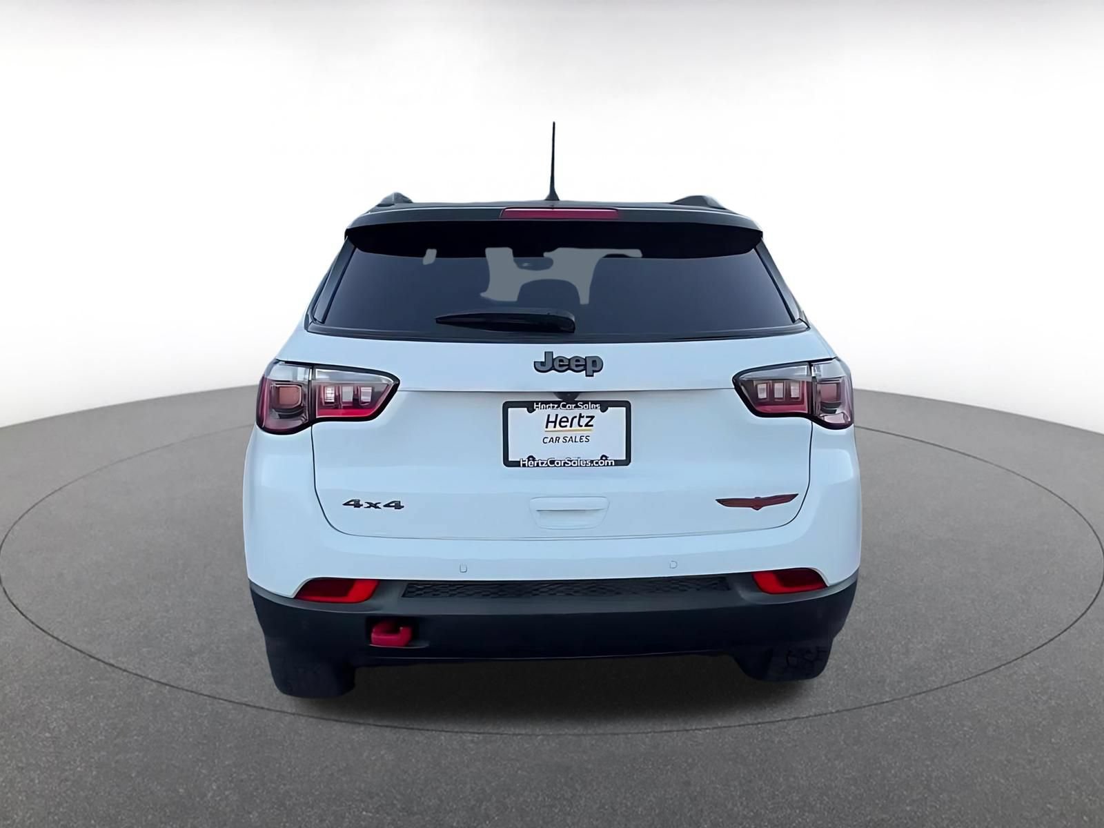 Used 2025 Jeep Compass Trailhawk AWD/4WD image 12