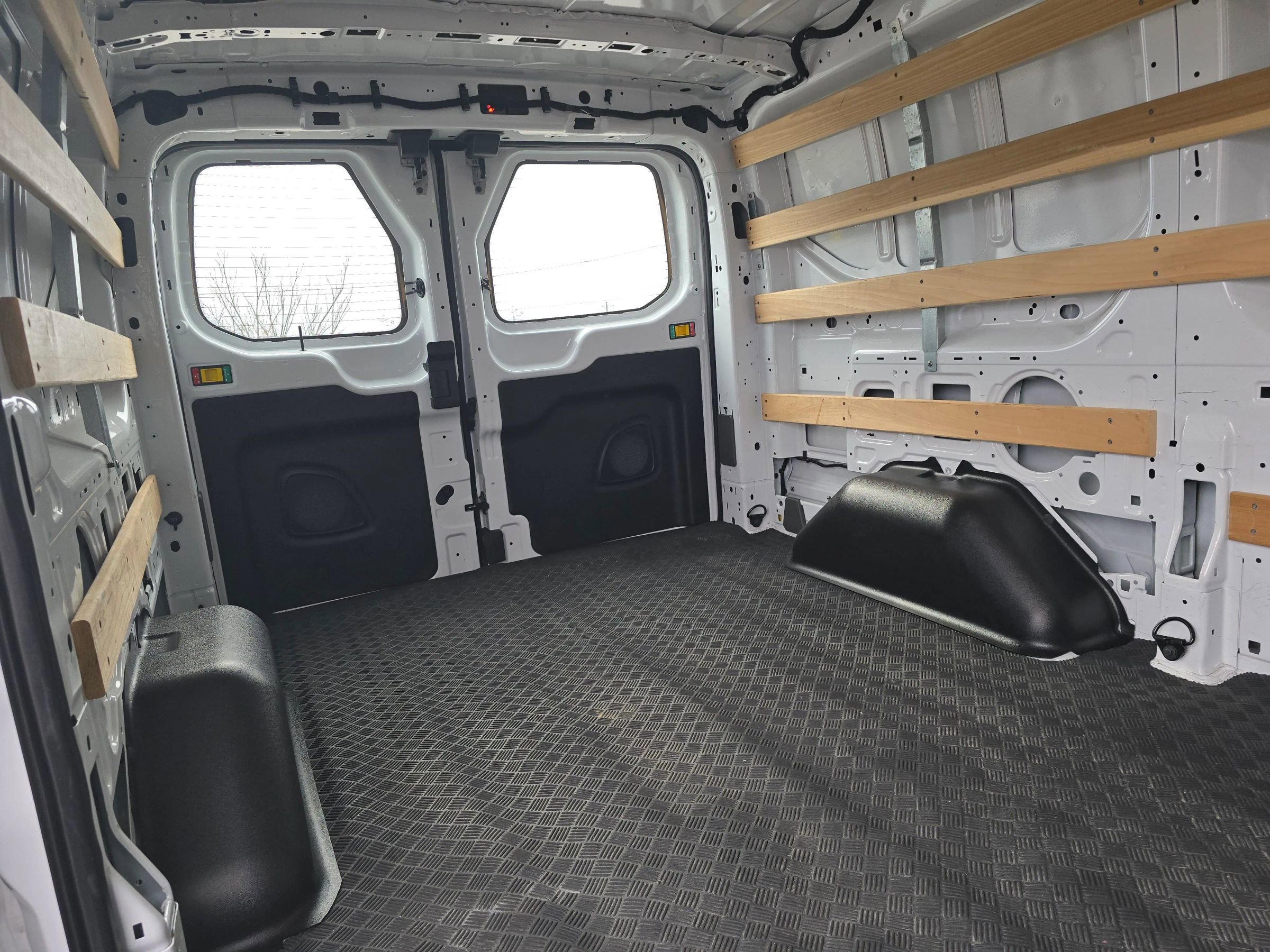 Used 2024 Ford Transit 250 Low Roof w/ Exterior Upgrade Package image 13