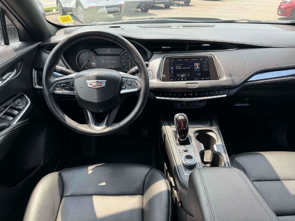 Used 2022 Cadillac XT4 Luxury w/ Cold Weather Package AWD/4WD image 21