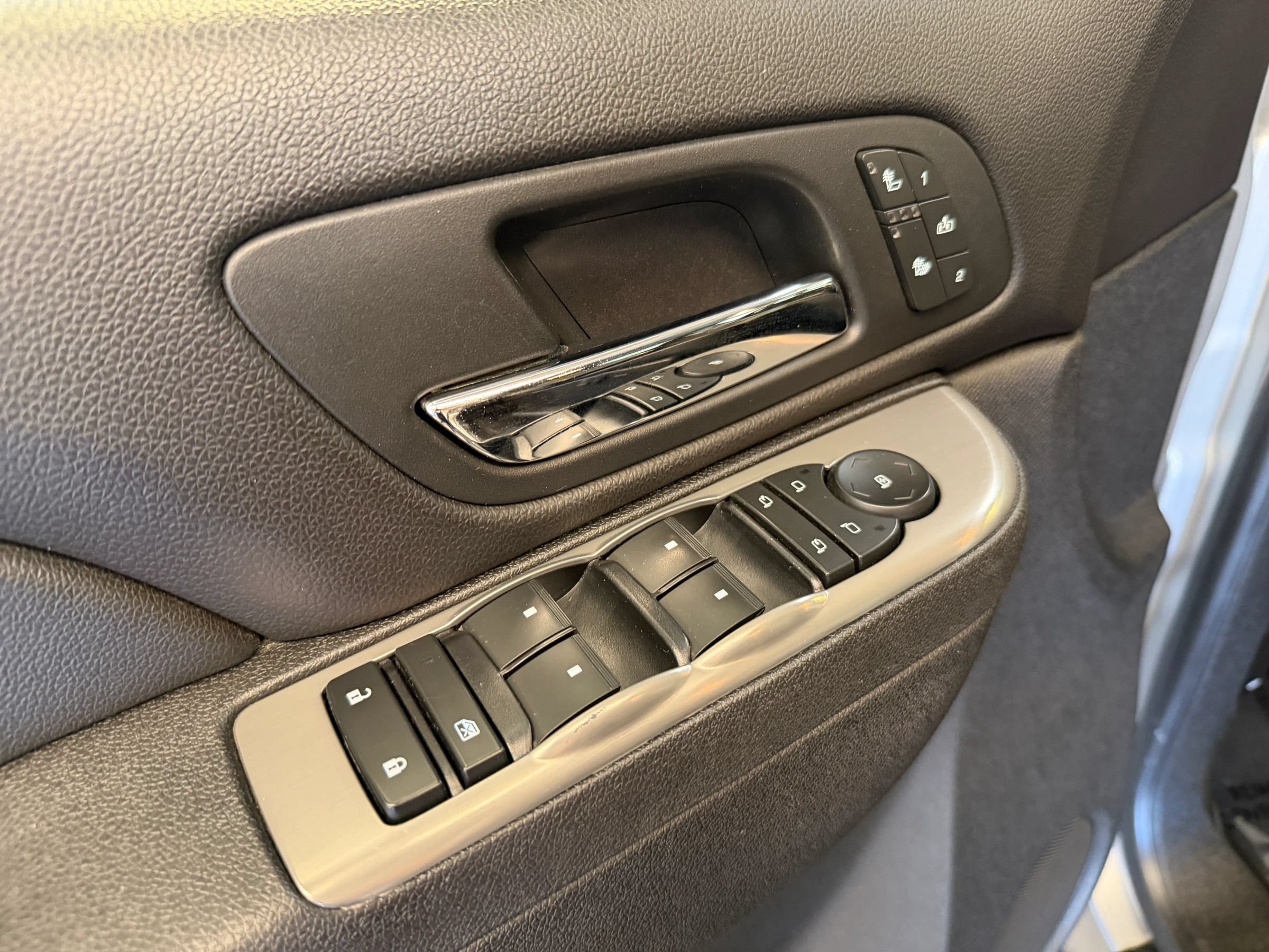 Used 2012 Chevrolet Silverado 1500 LTZ w/ LTZ Plus Package AWD/4WD image 10