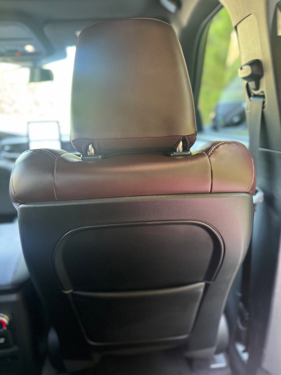 Used 2020 Ford Explorer Platinum w/ Premium Technology Package image 19