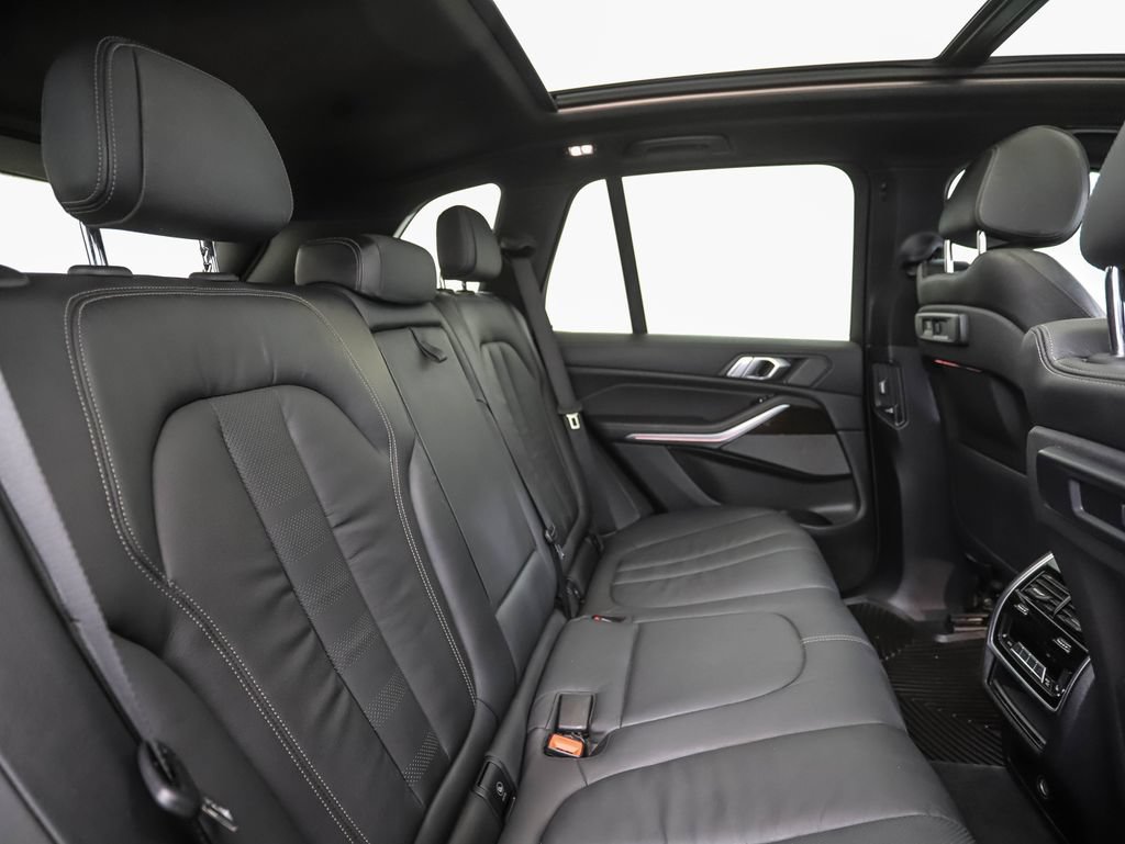 Used 2020 BMW X5 xDrive40i w/ Premium Package AWD/4WD image 27
