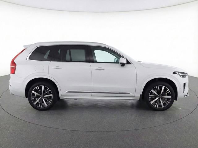 New 2026 Volvo XC90 B6 Core image 45