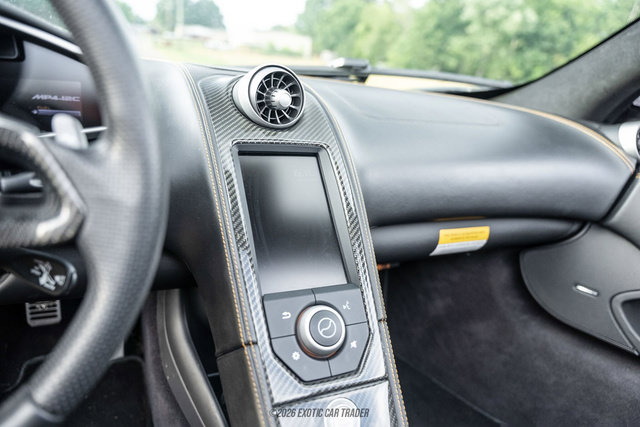 Used 2013 McLaren MP4-12C Spider RWD image 30