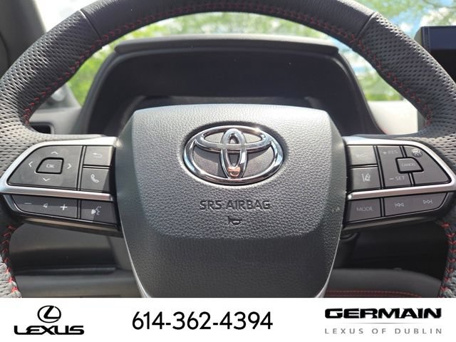 Used 2025 Toyota Sienna XSE w/ XSE Plus Package AWD/4WD image 34