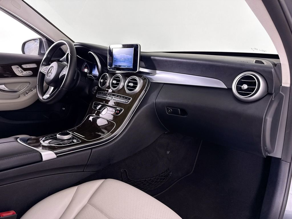 Used 2018 Mercedes-Benz C 300 Sedan image 13