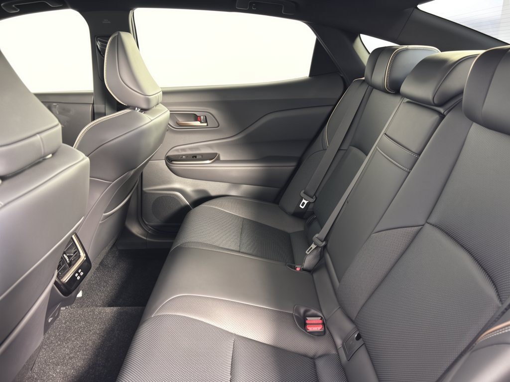 Used 2025 Toyota Crown Platinum AWD/4WD image 25