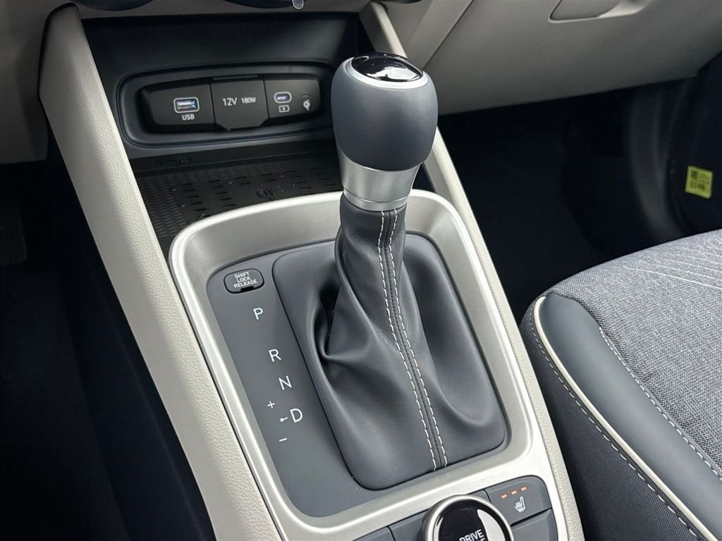 New 2026 Hyundai Venue SEL FWD image 22