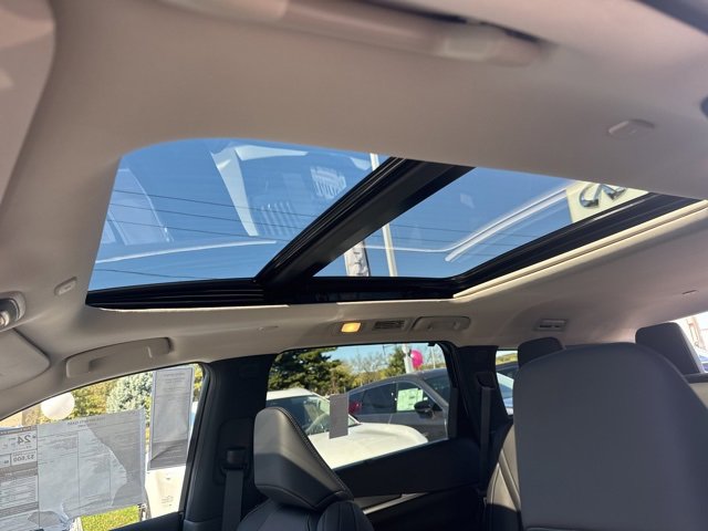 New 2026 INFINITI QX60 Luxe image 17