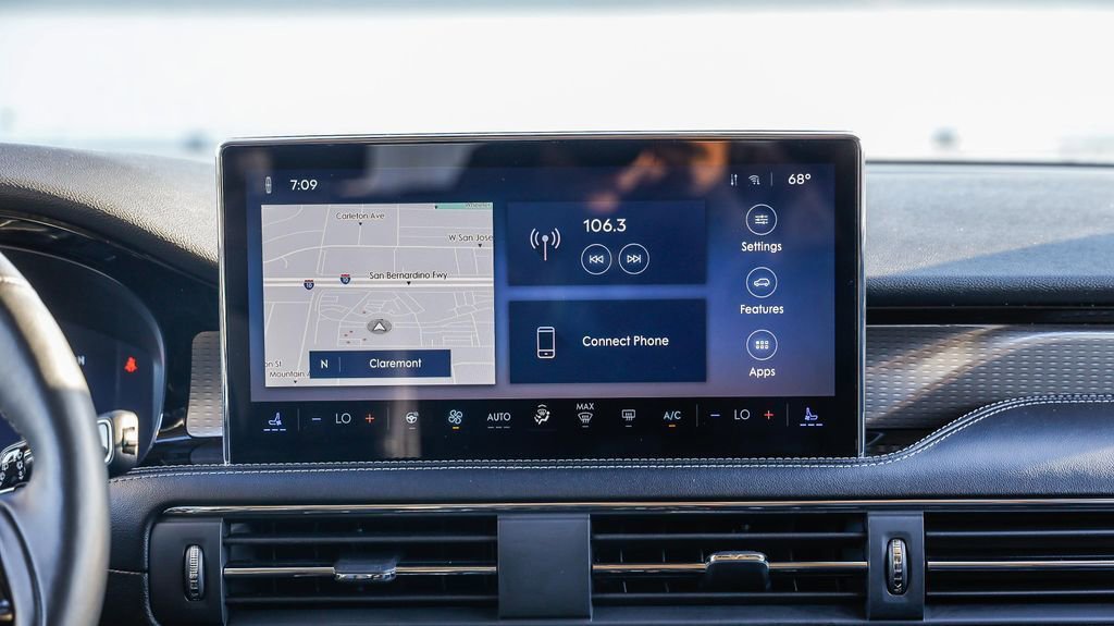 Used 2024 Lincoln Corsair Reserve w/ Equipment Group 201A image 15