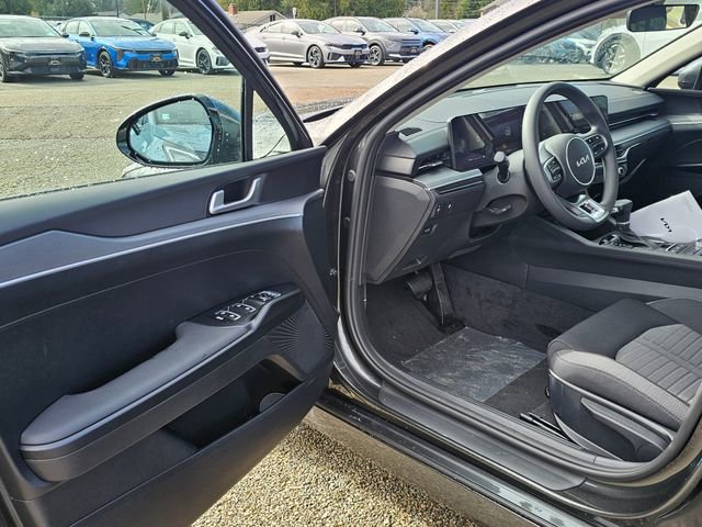 New 2026 Kia K5 LXS image 17