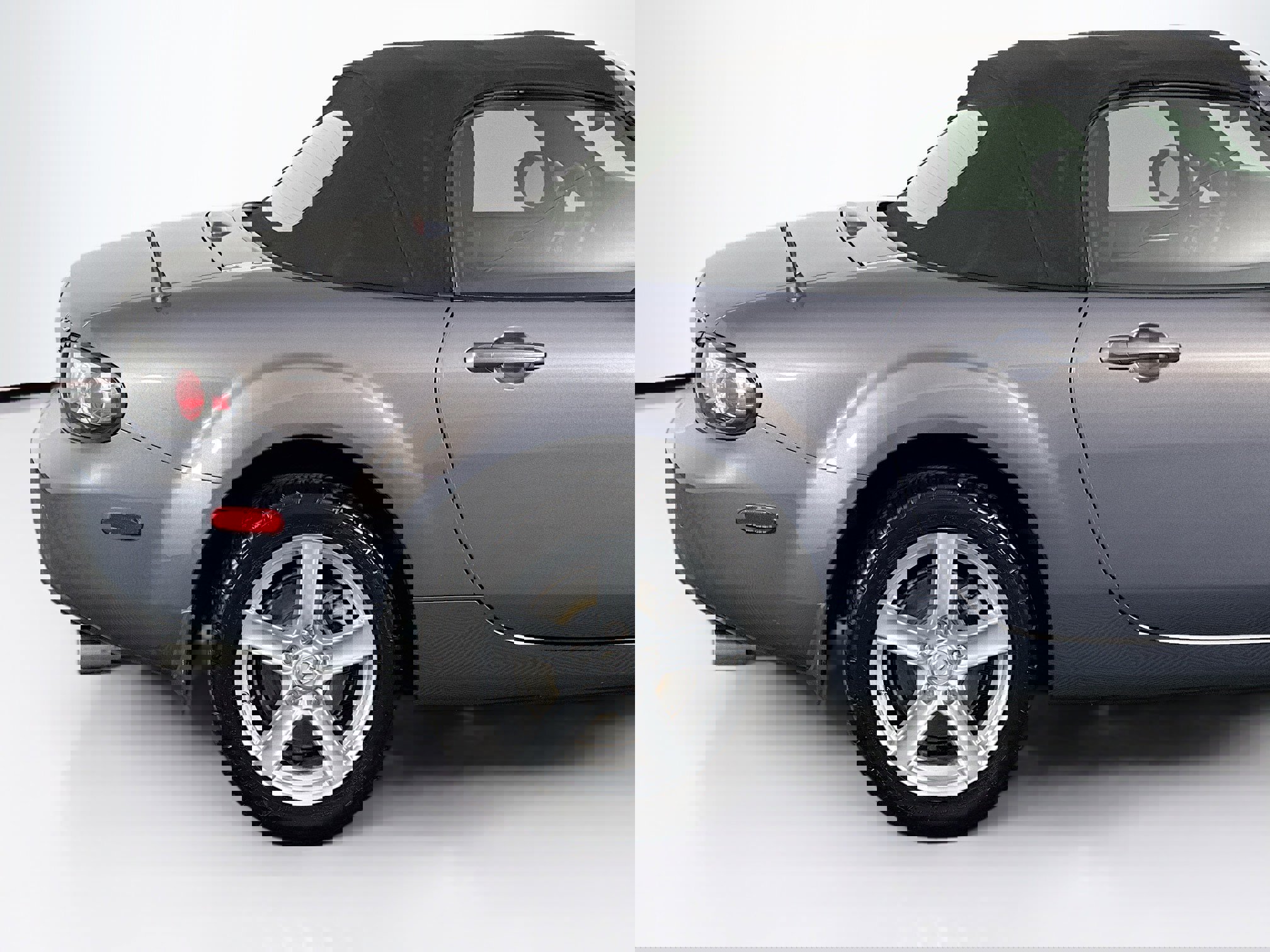 Used 2006 MAZDA MX-5 Miata Touring RWD image 35