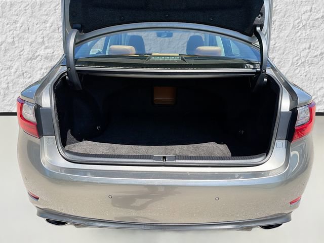 Used 2016 Lexus ES 350 w/ Premium Package w/Wood Trim image 12