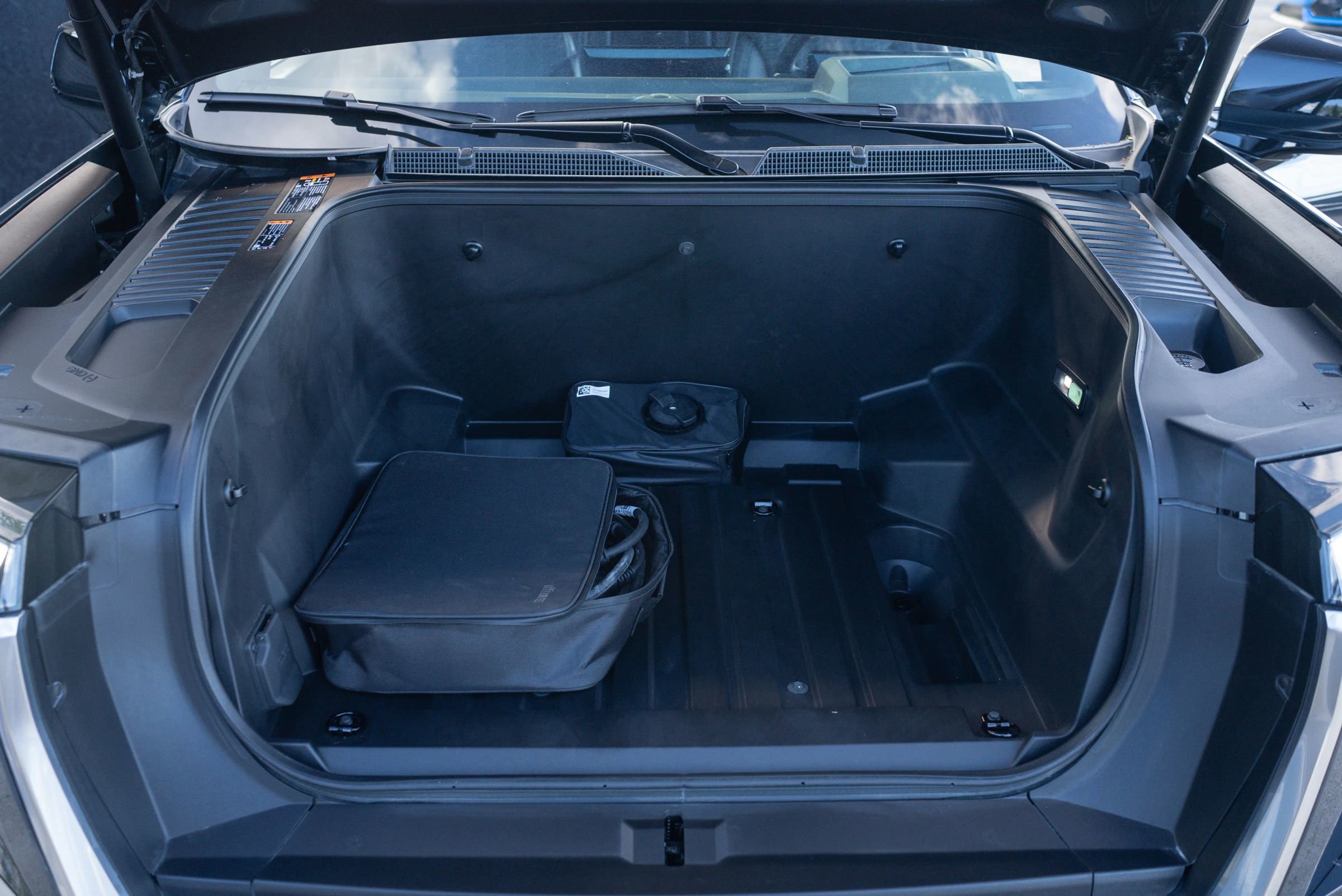 Used 2025 GMC Sierra EV Denali image 7