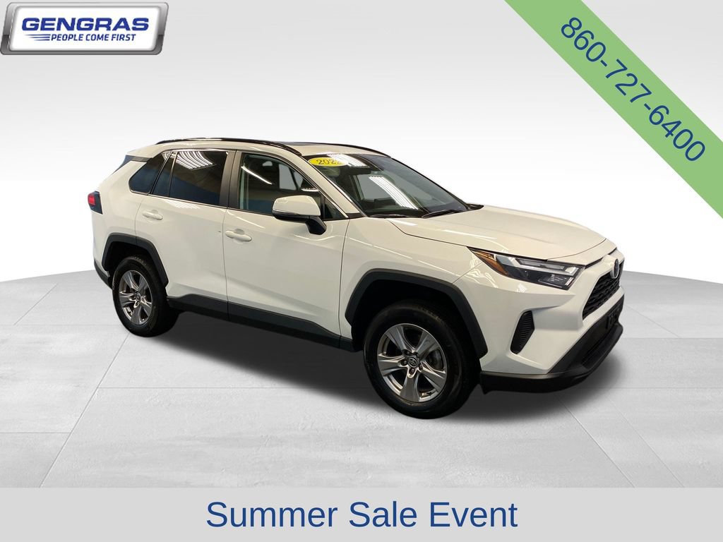 Used 2022 Toyota RAV4 XLE w/ Convenience Package AWD/4WD image 9