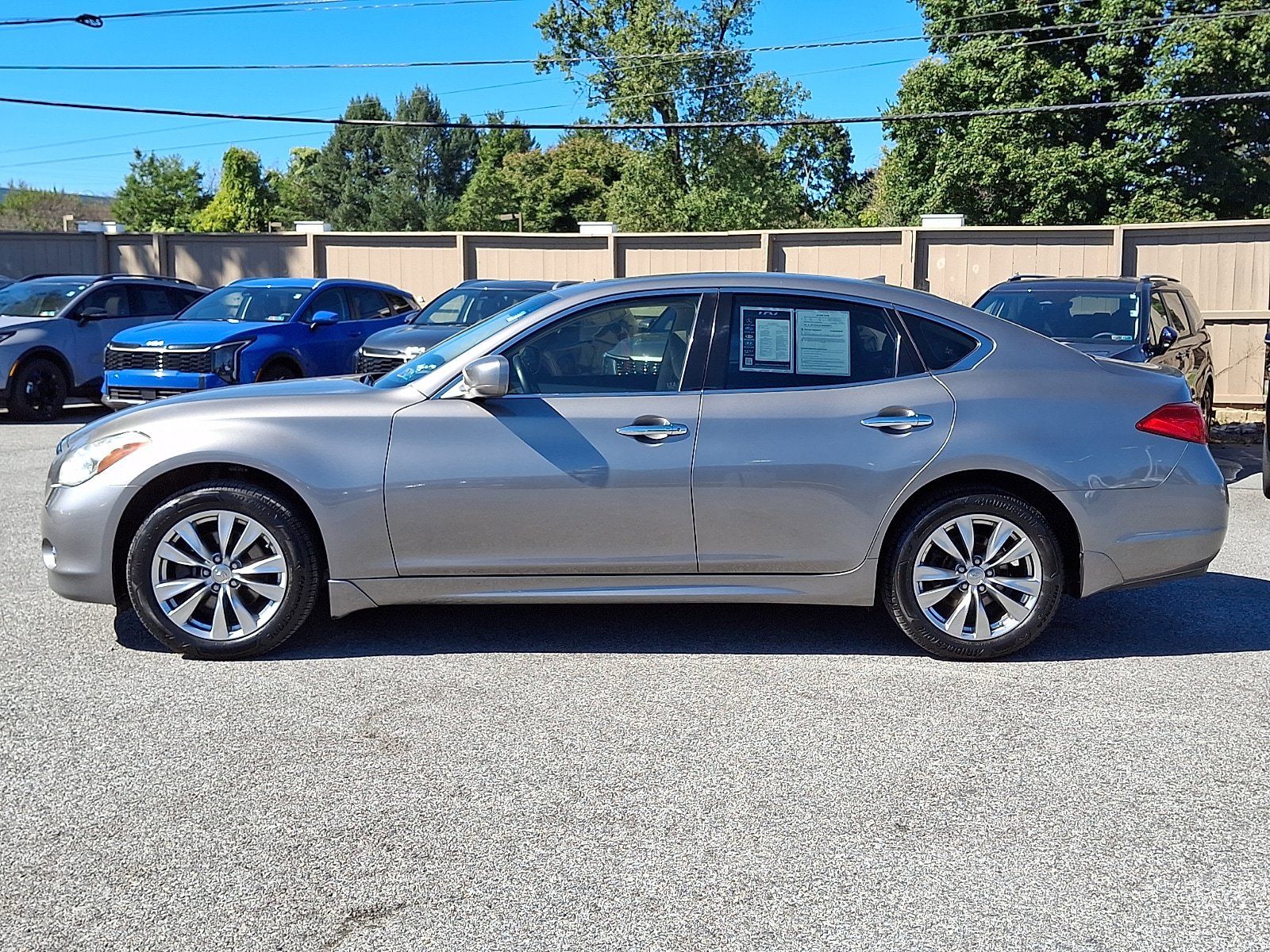 Used 2012 INFINITI M37 x w/ Deluxe Touring Pkg AWD/4WD image 8