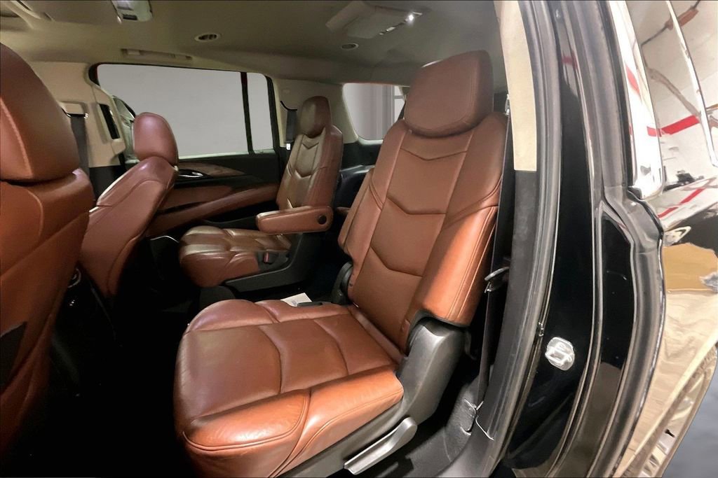 Used 2015 Cadillac Escalade ESV Premium image 26