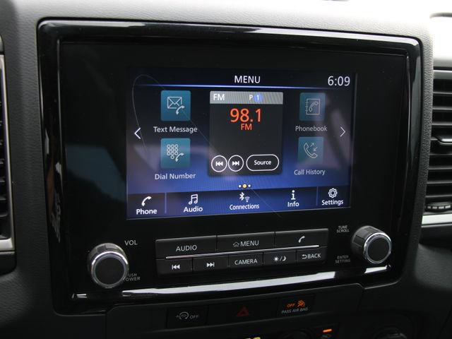 Certified 2024 Nissan Frontier SL w/ Technology Package AWD/4WD image 19