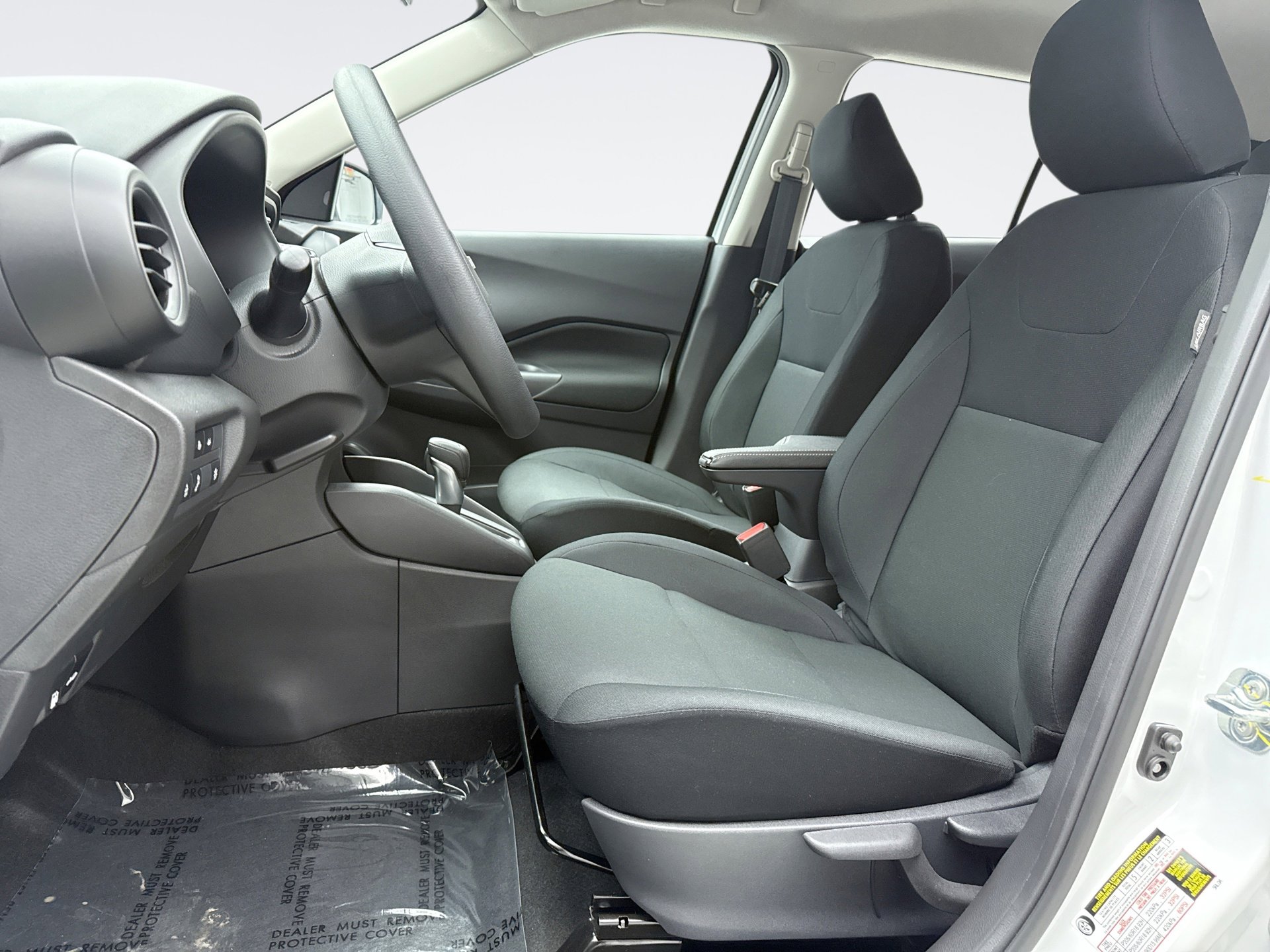 Used 2025 Nissan Kicks Play S image 11